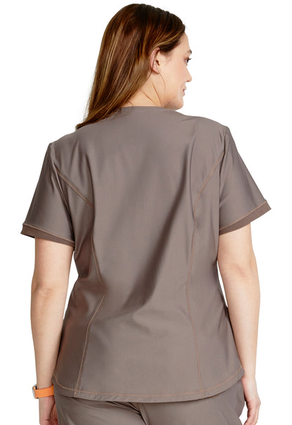 Cherokee Form V-Neck Top in Iron