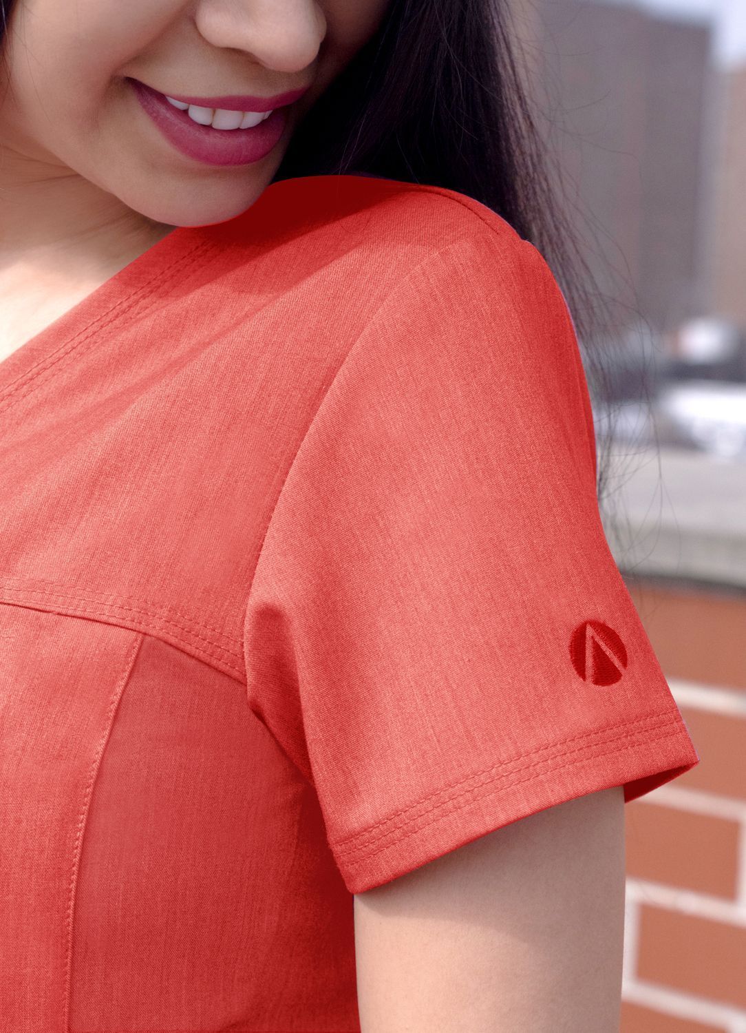 Blusa médica con escote en V y escote en forma de corazón para mujer, colección Pro Heather, estilo: P4210